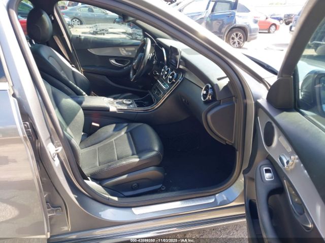 2018 MERCEDES-BENZ C 300 55SWF4JB1JU263454 Photo 4