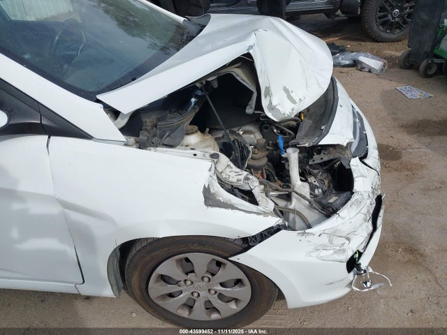 KMHCT5AEXGU246032 Hyundai ACCENT SE