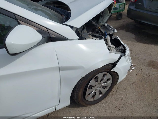 KMHCT5AEXGU246032 Hyundai ACCENT SE