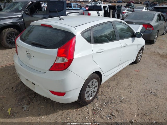 KMHCT5AEXGU246032 Hyundai ACCENT SE