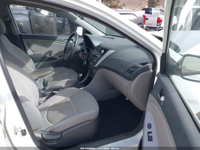 KMHCT5AEXGU246032 Hyundai ACCENT SE