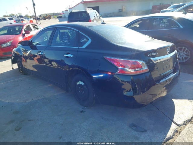 Nissan Altima 2.5 S 2015 1N4AL3AP5FC432072 Image 3