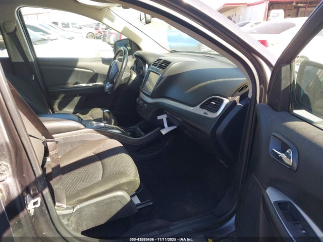 3C4PDCBB8KT773159 Dodge JOURNEY SE