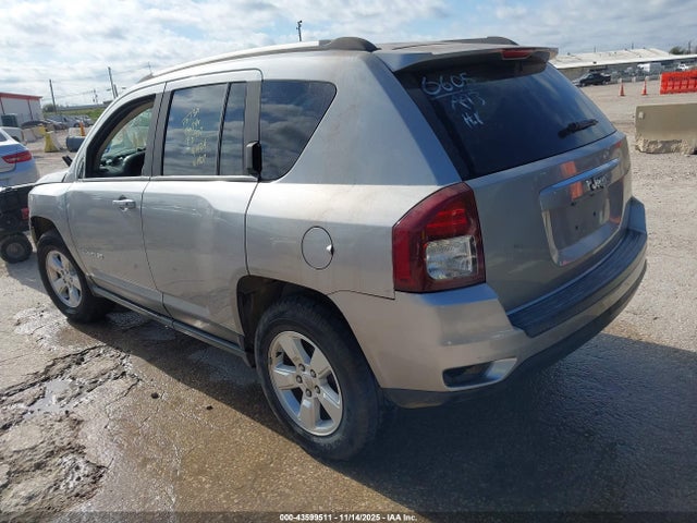 Jeep Compass Sport 2015 1C4NJCBA8FD413232 Image 3