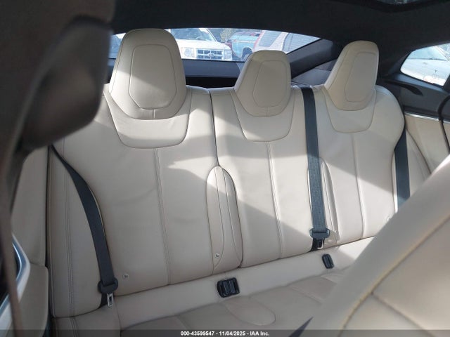 43599547 :رقم المزاد ، 5YJSA1E26GF162474 vin ، 2016 Tesla Model S 60d/70d/75d/85d/90d مزاد بيع