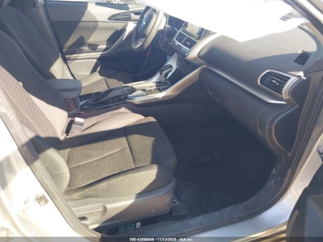 2020 MITSUBISHI ECLIPSE CROSS JA4AS3AA0LZ023151 Photo 4