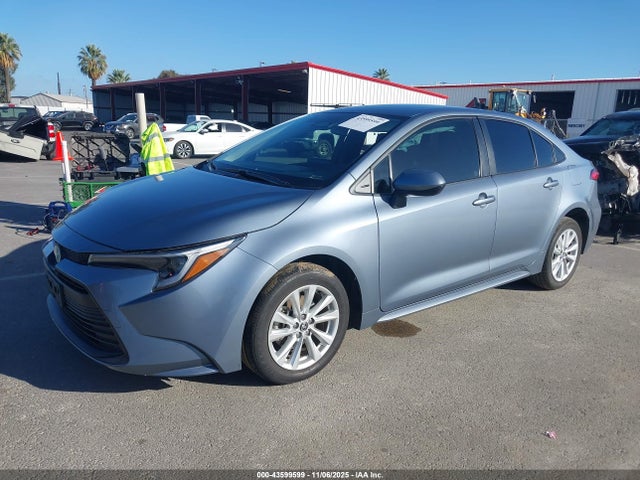 Toyota Corolla Hybrid Le 2024 JTDBCMFE8R3058816 Image 2