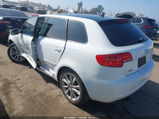 2012 AUDI A3 WAUBEAFM3CA054964 Photo 2