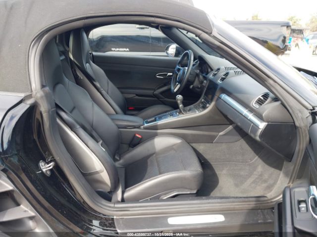 2017 PORSCHE 718 BOXSTER WP0CB2A89HS241269 Photo 4