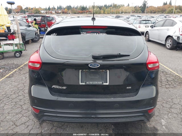 Ford FOCUS SE 2015 1FADP3K23FL342116 Image 17