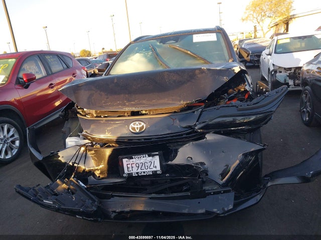 Toyota BZ4X XLE 2025 JTMAAAAA6SA066970 Image 25