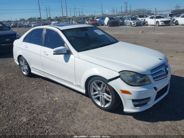 2013 MERCEDES-BENZ C 250 WDDGF4HB6DR270836