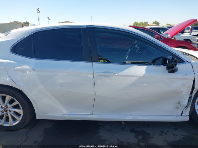 4T1C11AK5MU436868 Toyota CAMRY LE