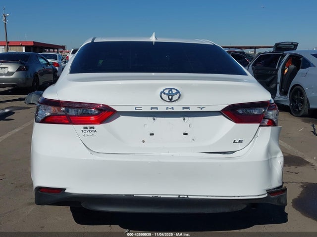 4T1C11AK5MU436868 Toyota CAMRY LE