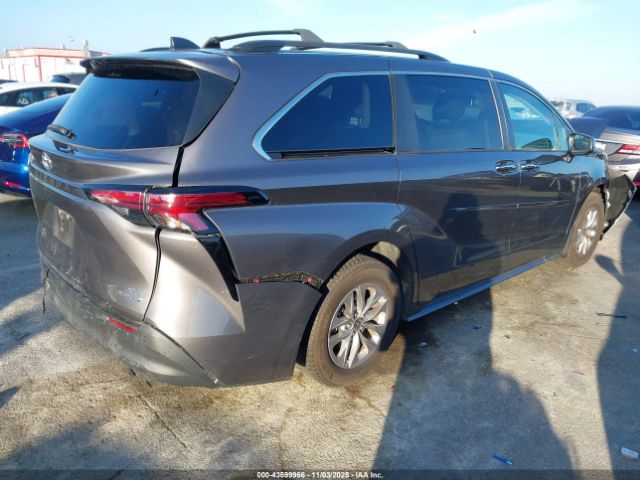 2022 TOYOTA SIENNA 5TDJRKEC2NS097036 Photo 3