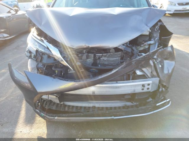 2022 TOYOTA SIENNA 5TDJRKEC2NS097036 Photo 5