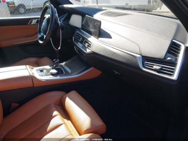 2022 BMW X5 5UXCR6C00N9K78545 Photo 4