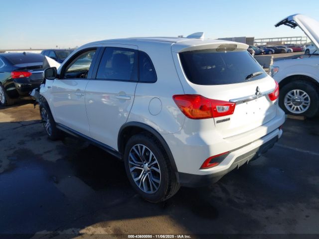2018 MITSUBISHI OUTLANDER SPORT JA4AP3AU1JZ031669 Photo 2
