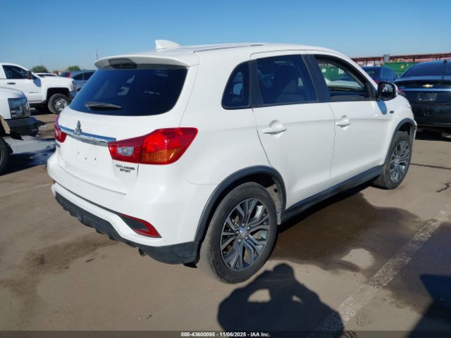 2018 MITSUBISHI OUTLANDER SPORT JA4AP3AU1JZ031669 Photo 3