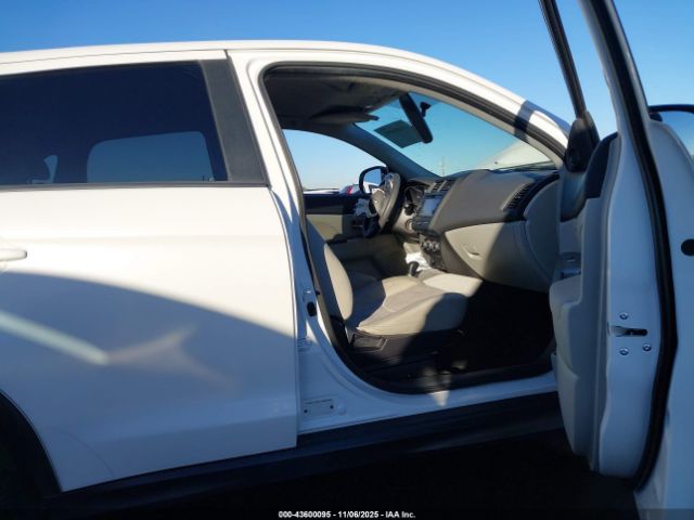 2018 MITSUBISHI OUTLANDER SPORT JA4AP3AU1JZ031669 Photo 4