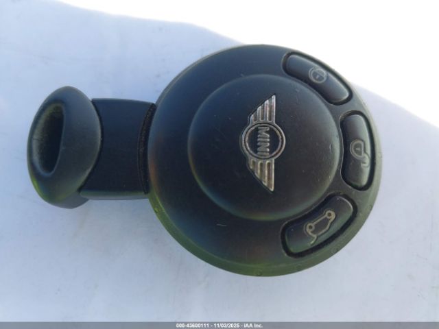 2008 MINI COOPER CLUBMAN WMWML33518TN66452 Photo 10