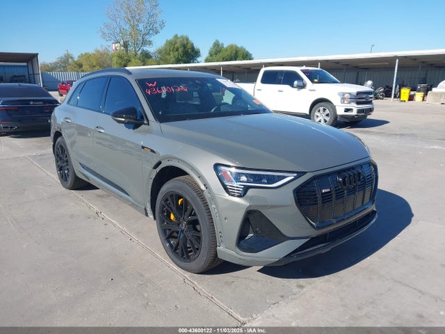 2022 AUDI E-TRON WA1VABGE8NB022592 Photo 0