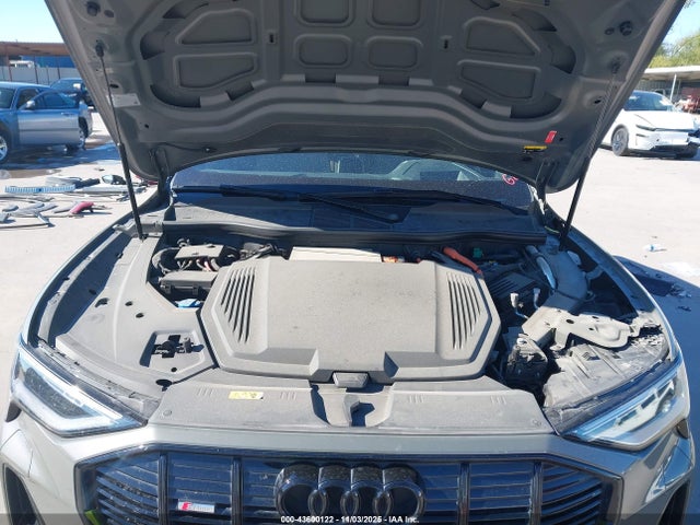 2022 AUDI E-TRON WA1VABGE8NB022592 Photo 9