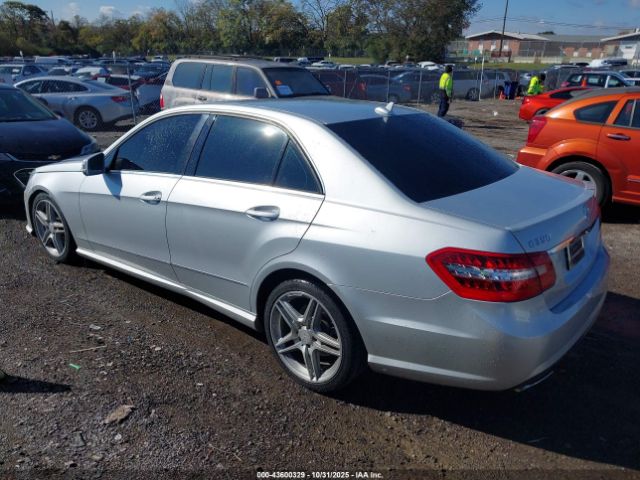 2011 MERCEDES-BENZ E 350 WDDHF5GB0BA453303 Photo 2