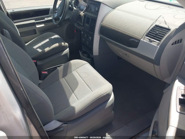 Продаж на аукціоні авто 2010 Dodge Grand Caravan Sxt, vin: 2D4RN5D11AR111983, номер лоту: 43600477