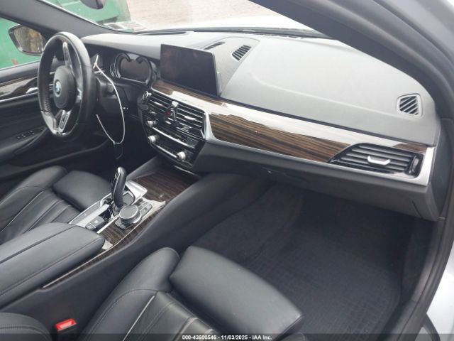 2019 BMW 540I WBAJE7C52KWW34218 Photo 4