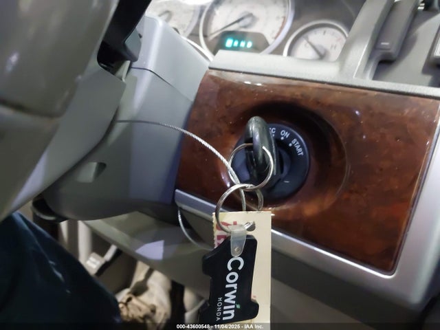 2010 Chrysler Town & Country Touring მანქანა იყიდება აუქციონზე, vin: 2A4RR5DX5AR128379, აუქციონის ნომერი: 43600548