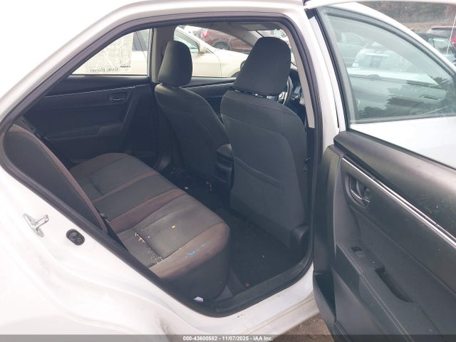 Toyota COROLLA LE 2018 5YFBURHE4JP822082 Image 8