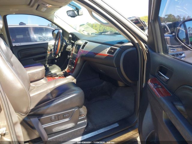 2011 CADILLAC ESCALADE 1GYS4BEF6BR198386 Photo 4