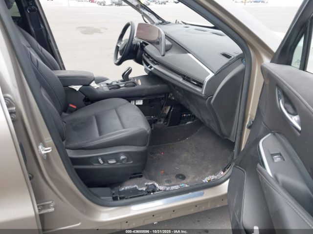 2025 CADILLAC XT4 1GYFZCR43SF104340 Photo 4