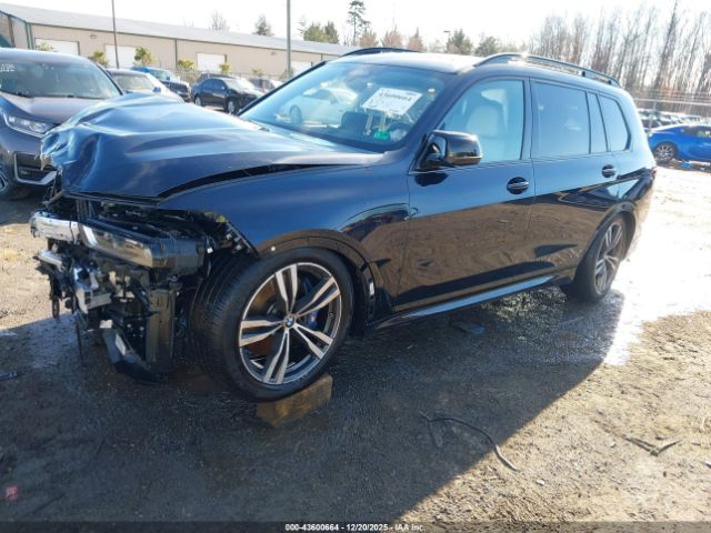 2025 BMW X7 5UX33EM04S9W68246 Photo 1