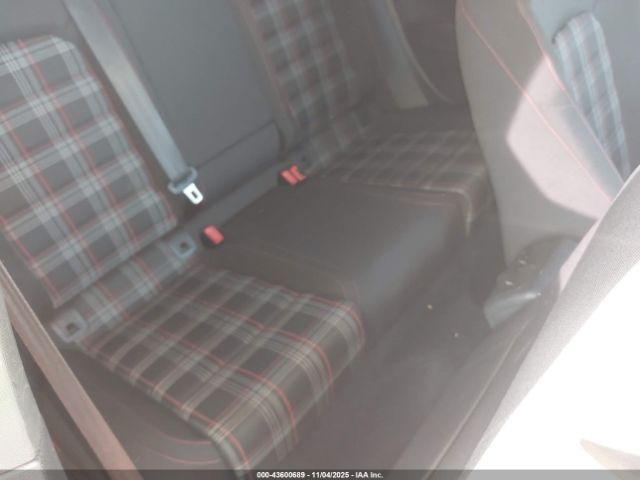 2015 VOLKSWAGEN GOLF GTI 3VWYT7AU7FM025937 Photo 7