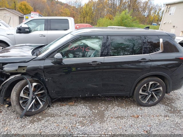 Продаж на аукціоні авто 2022 Mitsubishi Outlander Sel Special Edition, vin: JA4J4VA87NZ060901, номер лоту: 43600746