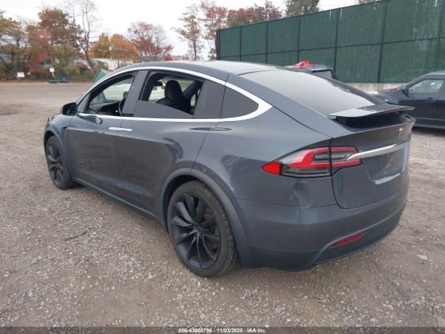 2020 TESLA MODEL X 5YJXCAE22LF270388 Photo 2