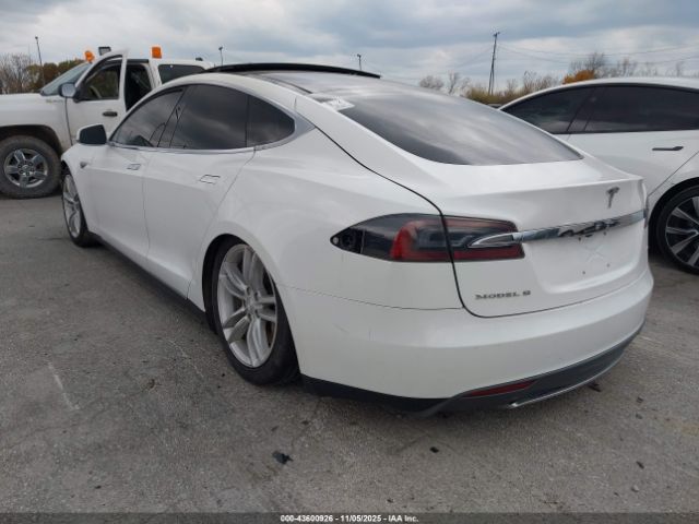 2013 TESLA MODEL S 5YJSA1CN4DFP17026 Photo 2
