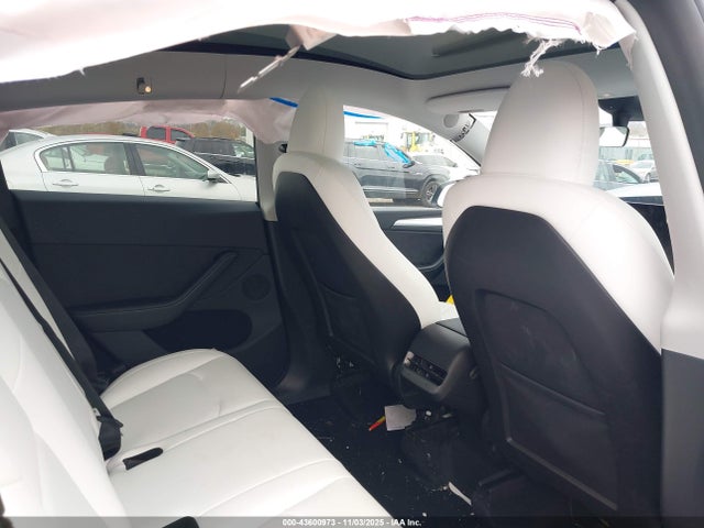 2023 TESLA MODEL Y 7SAYGDEE8PA121641 Photo 7