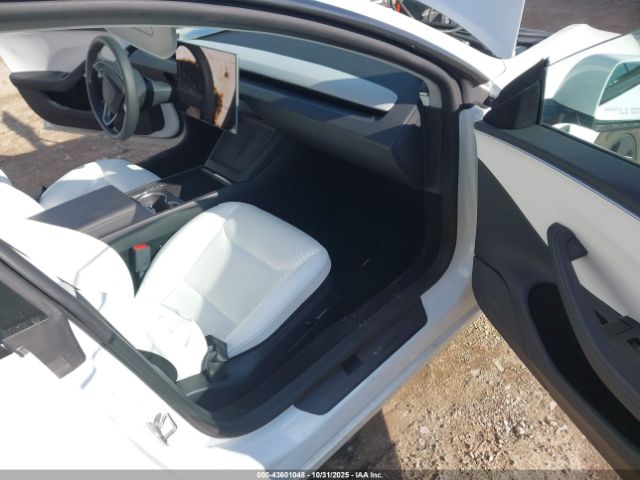 2024 TESLA MODEL 3 5YJ3E1EA6RF797374 Photo 4