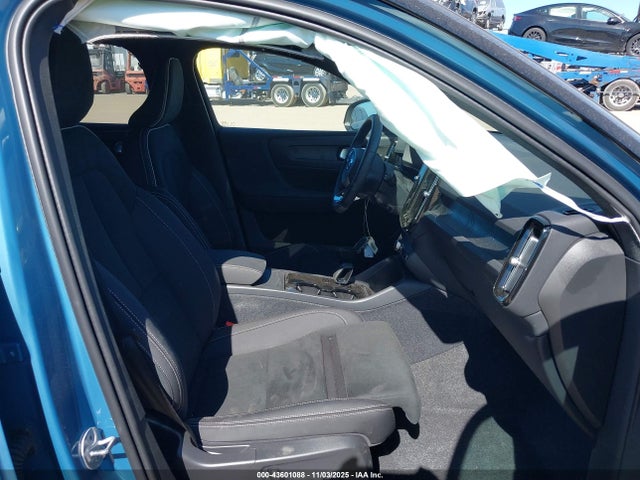 YV4ER3XMXR2240824 Volvo Xc40 Recharge Pure Electric Twin Ultimate