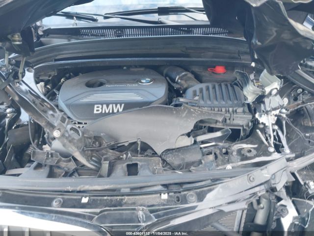 2018 BMW X1 WBXHT3C32J5L30876 Photo 9