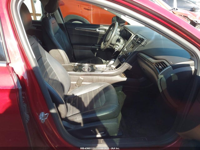 43601121 :رقم المزاد ، 3FA6P0HD5GR121314 vin ، 2016 Ford Fusion Se مزاد بيع