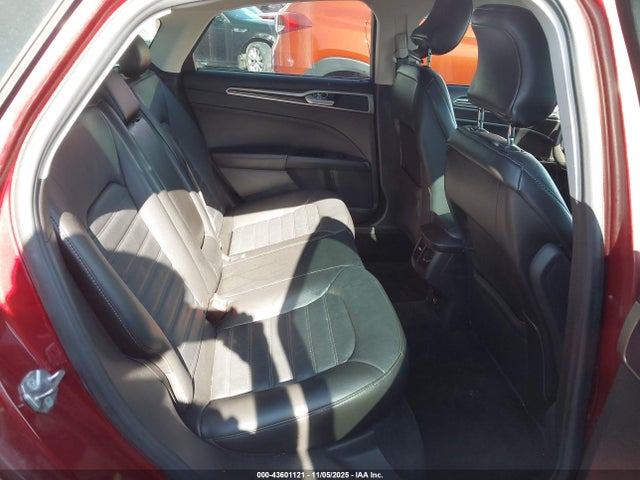 43601121 :رقم المزاد ، 3FA6P0HD5GR121314 vin ، 2016 Ford Fusion Se مزاد بيع