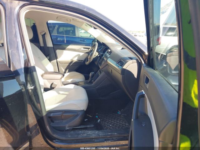 2020 VOLKSWAGEN TIGUAN 3VV3B7AX5LM013163 Photo 4