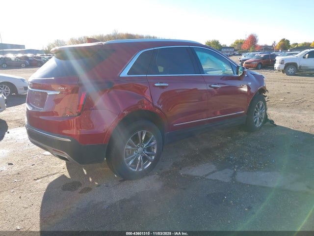 2023 CADILLAC XT5 1GYKNDR47PZ161792 Photo 3