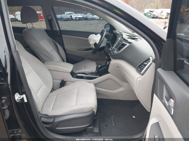 2017 HYUNDAI TUCSON KM8J3CA28HU403950 Photo 4