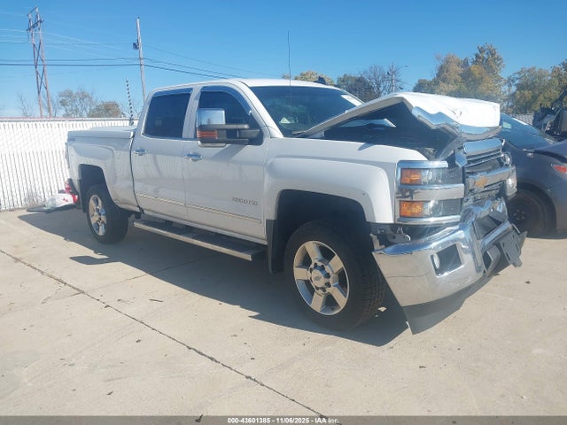 43601385 :رقم المزاد ، 1GC1KWE86GF123969 vin ، 2016 Chevrolet Silverado 2500hd Ltz مزاد بيع