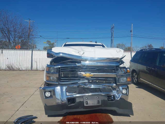 2016 Chevrolet Silverado 2500hd Ltz მანქანა იყიდება აუქციონზე, vin: 1GC1KWE86GF123969, აუქციონის ნომერი: 43601385